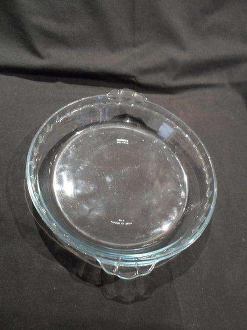 Glass tart plate